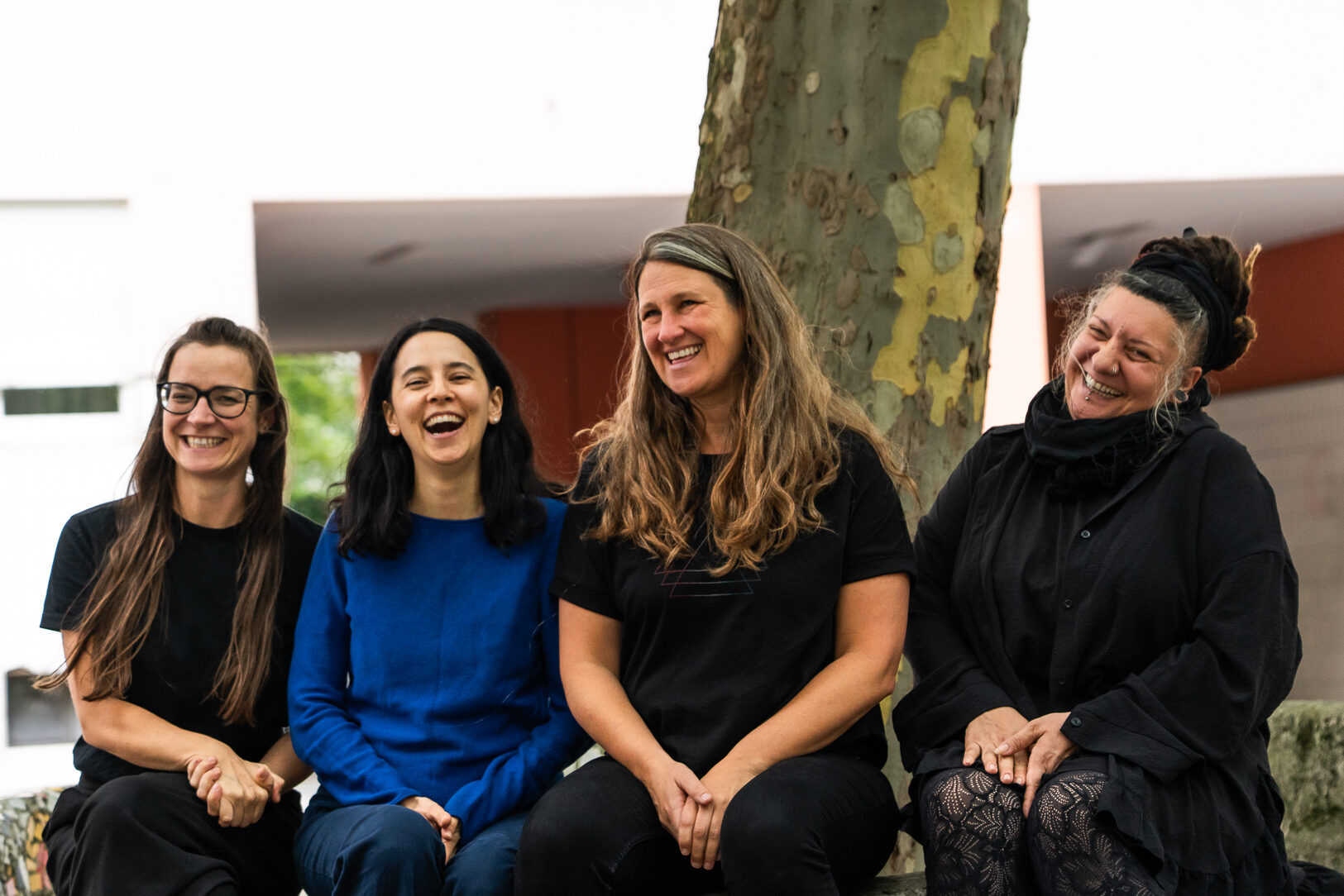 Gruppenbild der Stadtteilkoordinatorinnen von Friedrichshain-Kreuzberg
